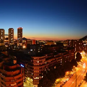 Superviews, Parking 24h Vigilado Incluido Y Netflix En Habitación Independiente Con Baño Privado En Particular, Français&english Séjour chez l'habitant Bilbao